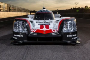 Porsche 919 Hybrid race car