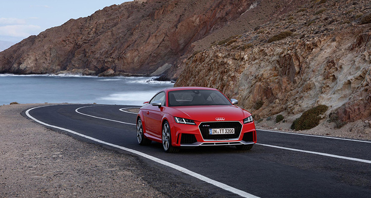 Audi TT RS red