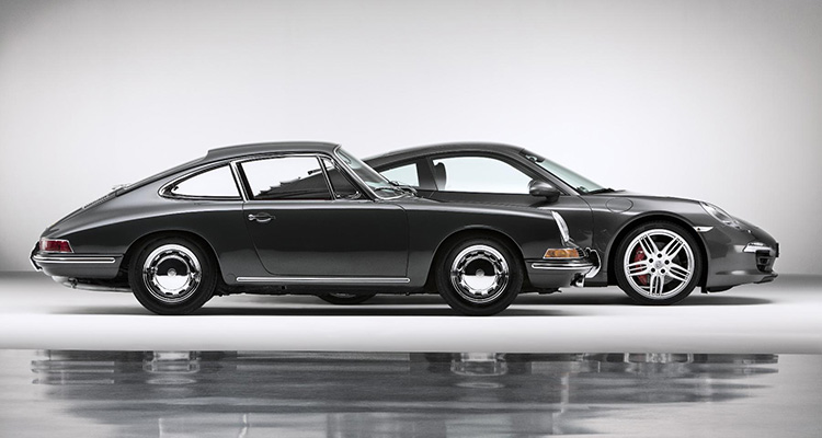 Old and new Porsche 911