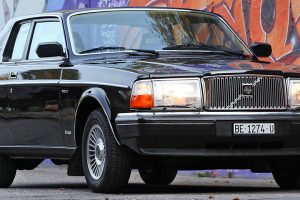 bowie volvo 262c feature