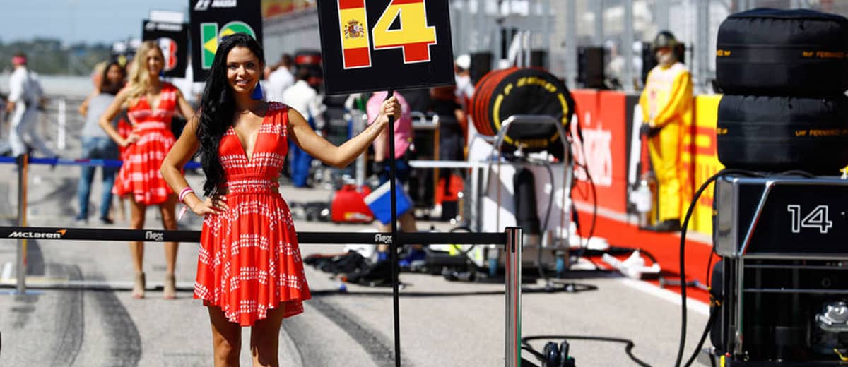 F1 Grid girls