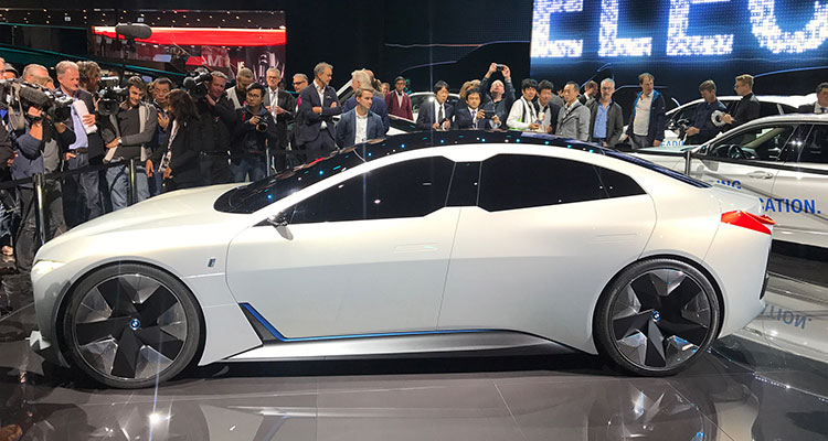 bmw i5 vision dynamics concept side