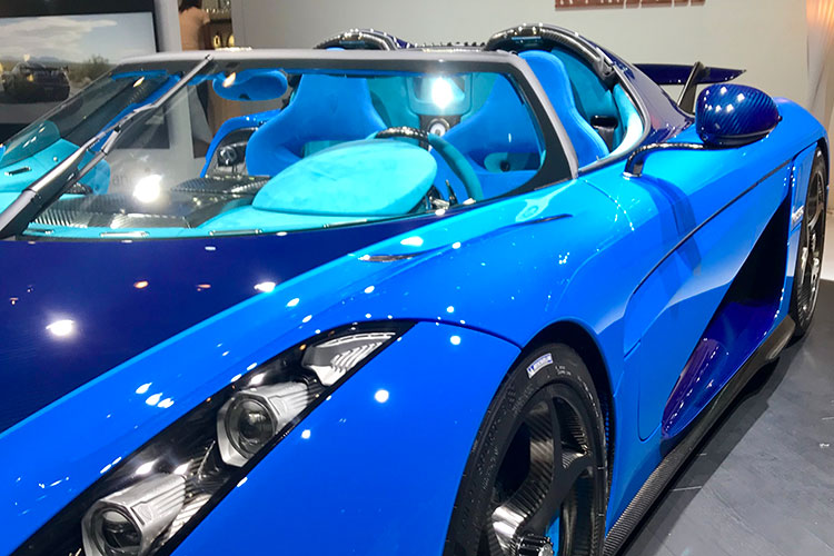 Koenigsegg Regera blue