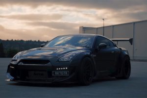 NISSAN GTR