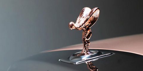 rolls-royce whispered gold mascot