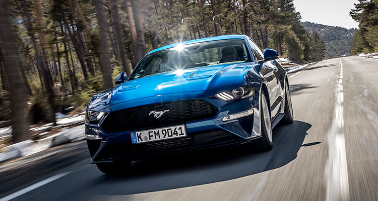 Ford Mustang blue front