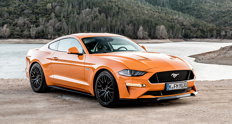 Ford Mustang orange front side