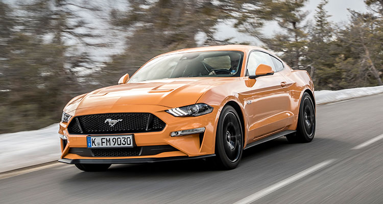 Ford Mustang orange front