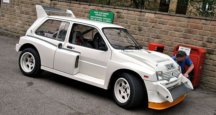 MG Metro 6R4 SIDE