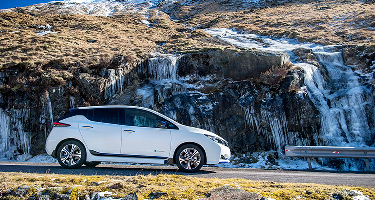 Nissan Leaf 2018 Side