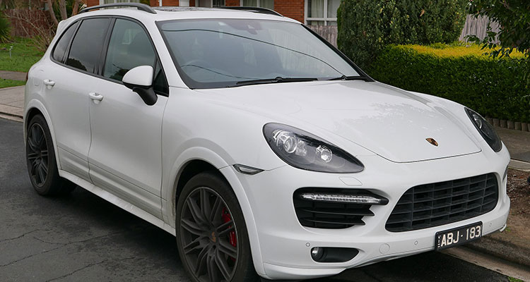 Porsche Cayenne GTS wagon