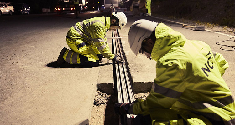 sweden electified road charging track