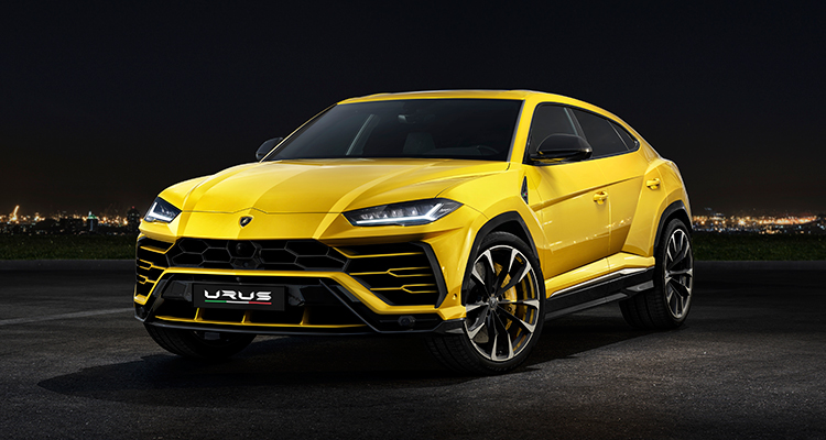 Lamborghini Urus front side 3