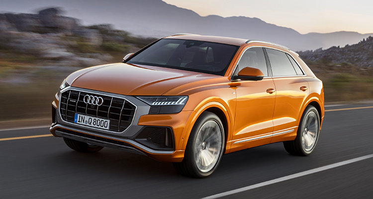 Audi Q8 front side 5