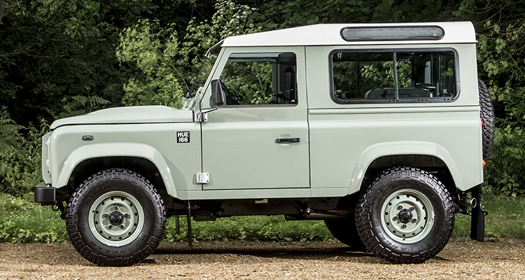 Land rover defender 3