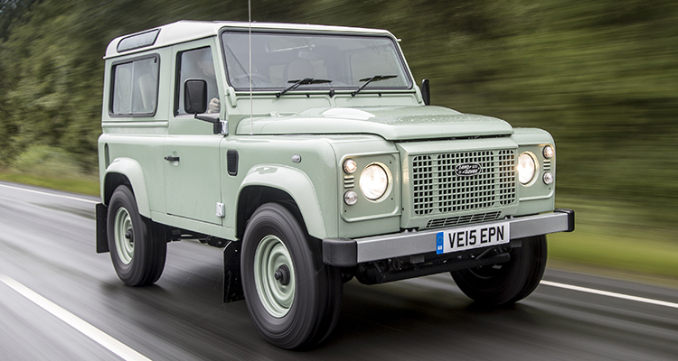 Land rover defender 4