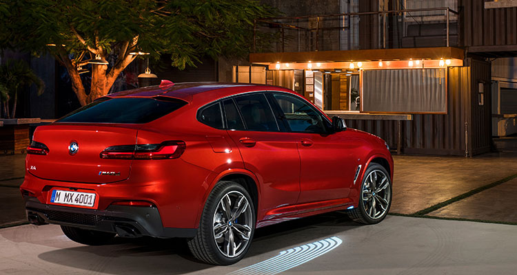 BMW X4 side rear 1