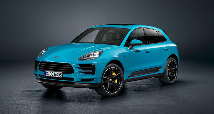 Porsche Macan revealed front side 1