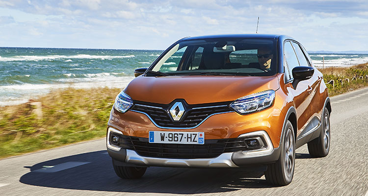 Renault Captur front side