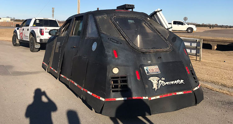 storm chasing dominator srv vehicle