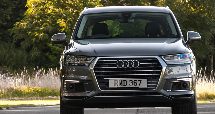 Audi SUV 1