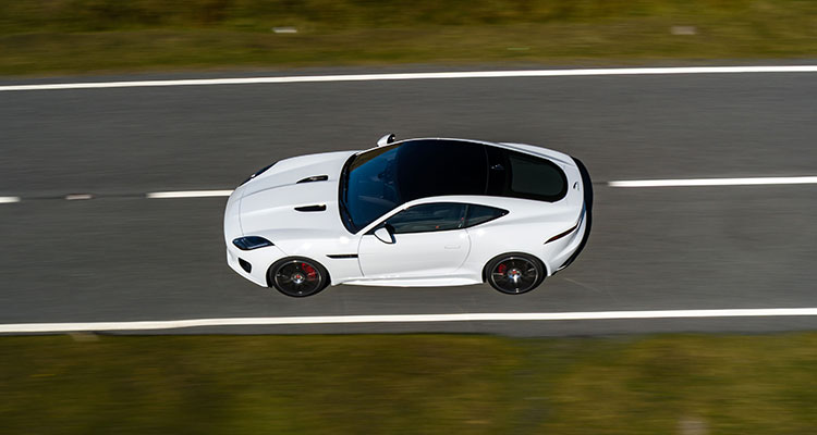 Jaguar F-Type Chequered Flag Edition 4