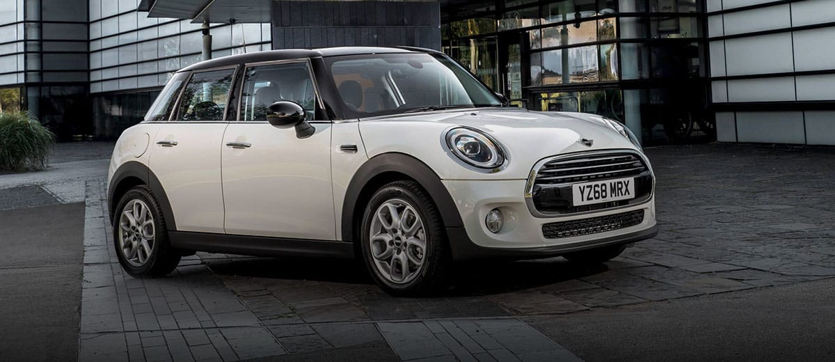 Mini Cooper 2018 feature