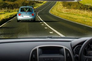 5 Distractions That Should Be Illegal Whilst Driving feature