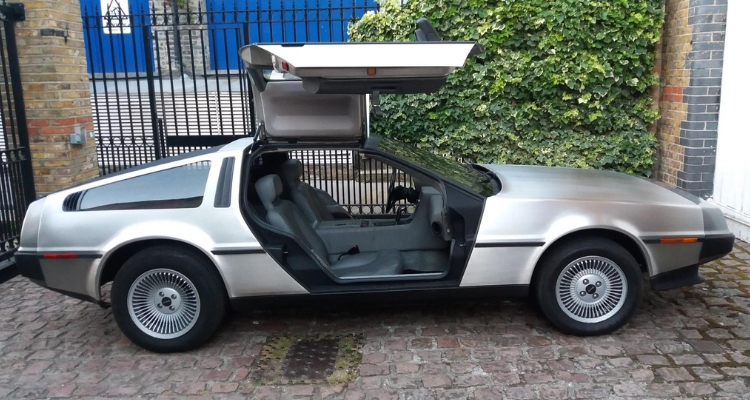 DeLorean DMC12 4