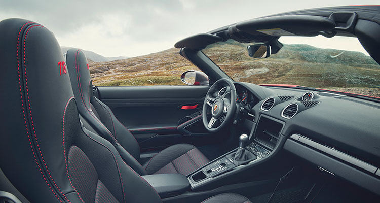 Porsche 718 Boxster T Interior