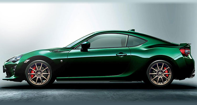 Toyota GT86 British racing green limited edition side 1