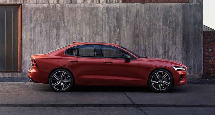 New Volvo S60 R-Design Edition side 2