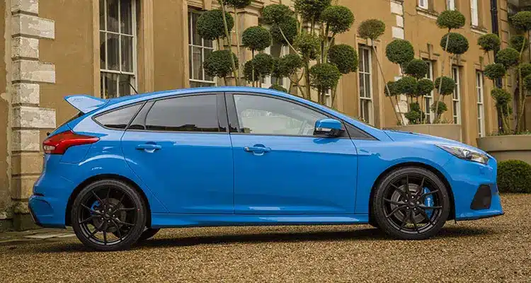 Ford Focus RS Hot Hatch in blue