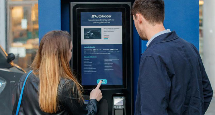 World's First Car Vending Machine - Renault Zoe