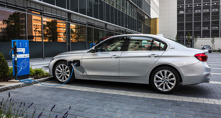 BMW 330e Hybrid (6)