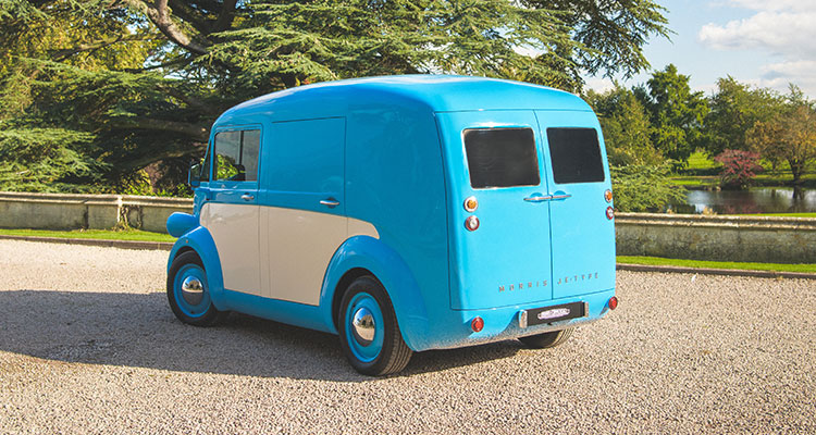 Retro Electric Morris JE Van