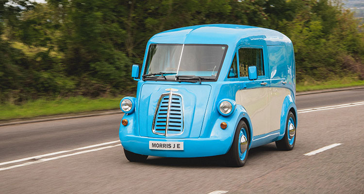 Retro Electric Morris JE Van