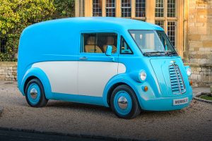 Retro Electric Morris JE Van