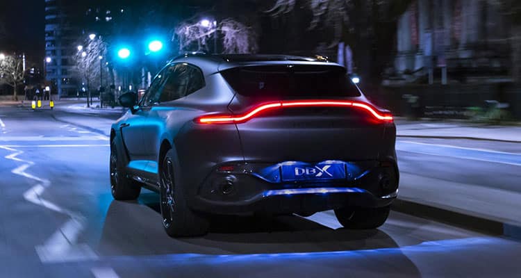 Aston Martin DBX (1)