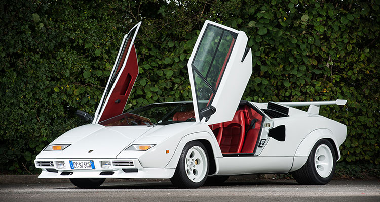 10 Cars You're Definitely Pronouncing Wrong - Lamborghini Countach (3)