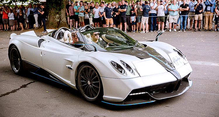 10 Cars You're Definitely Pronouncing Wrong - Pagani Huayra (10)