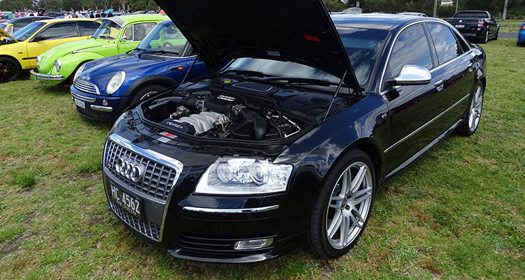 Audi S8