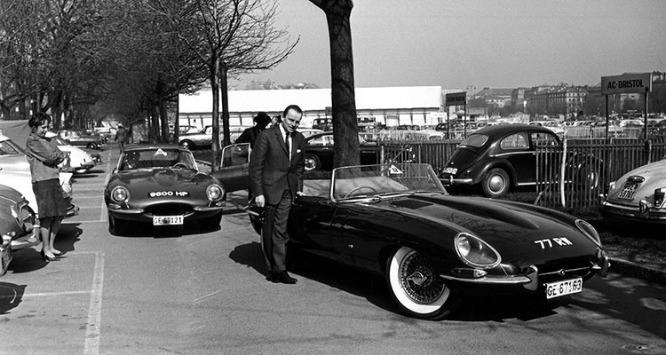 Jaguar E-types ’77 RW’ and ‘9600HP’