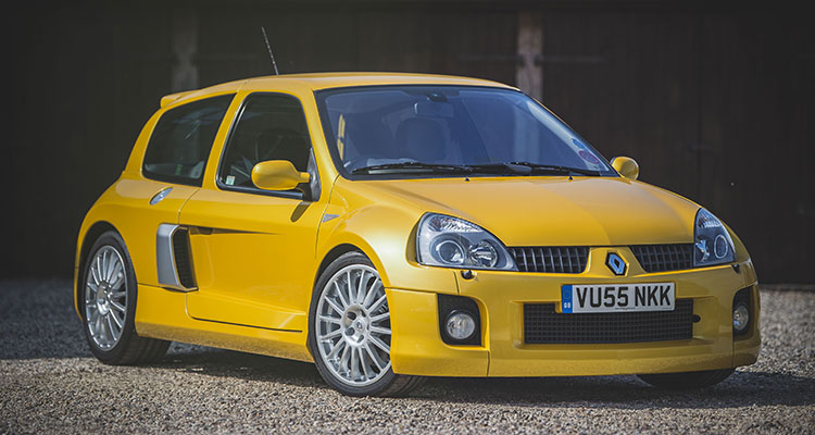 Renault Clio V6