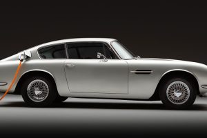 Aston Martin DB6 Lunaz