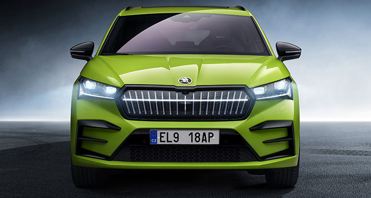 front view of the new Skoda Enyaq RS