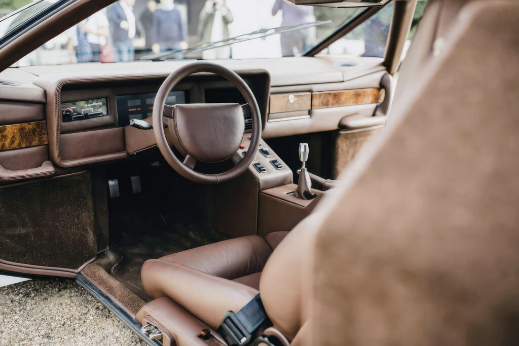 Aston Martin Bulldog interior