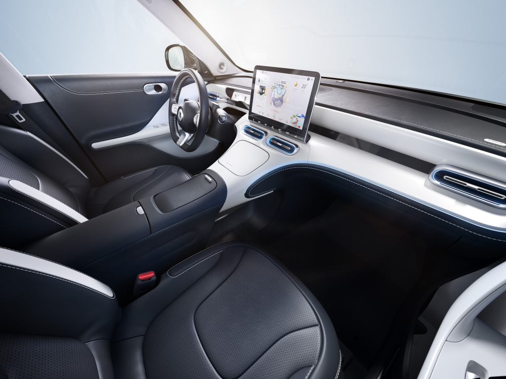 Smart #1 Premium's luxurious yet futuristic interior