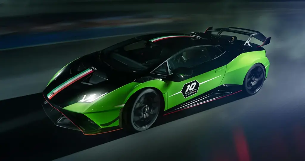 A '10' on each 'Lamborghini Huracan STO SC 10' door celebrates Squadro Corse’s 10th anniversary.