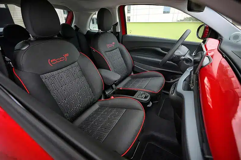 interior seats inside the Fiat e500